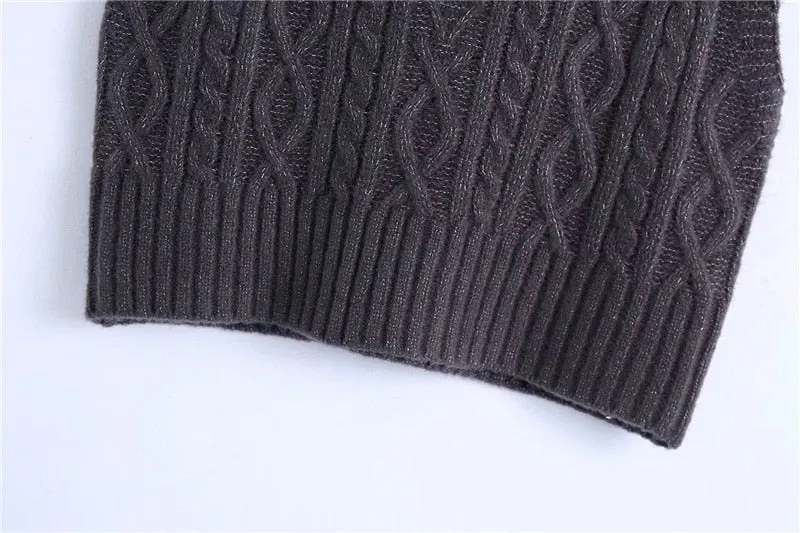 LOOSE CABLE-KNIT VEST